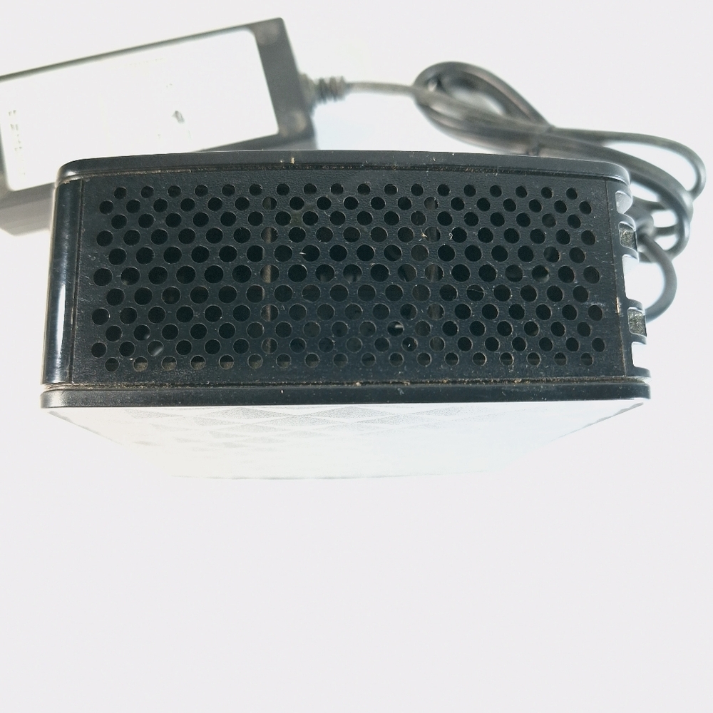 XPLORNET HT2000 Satellite Modem LAN USB DUAL-BAND BLACK - Picture 3 of 11